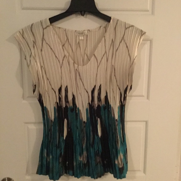 Dress Barn Tops - Dressbarn Sleeveless Blouse 1X Dress Barn Tops - Dressbarn Sleeveless Blouse 1X
